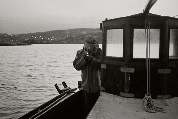 Ivar Bergman på väg ut till fiskeplatserna